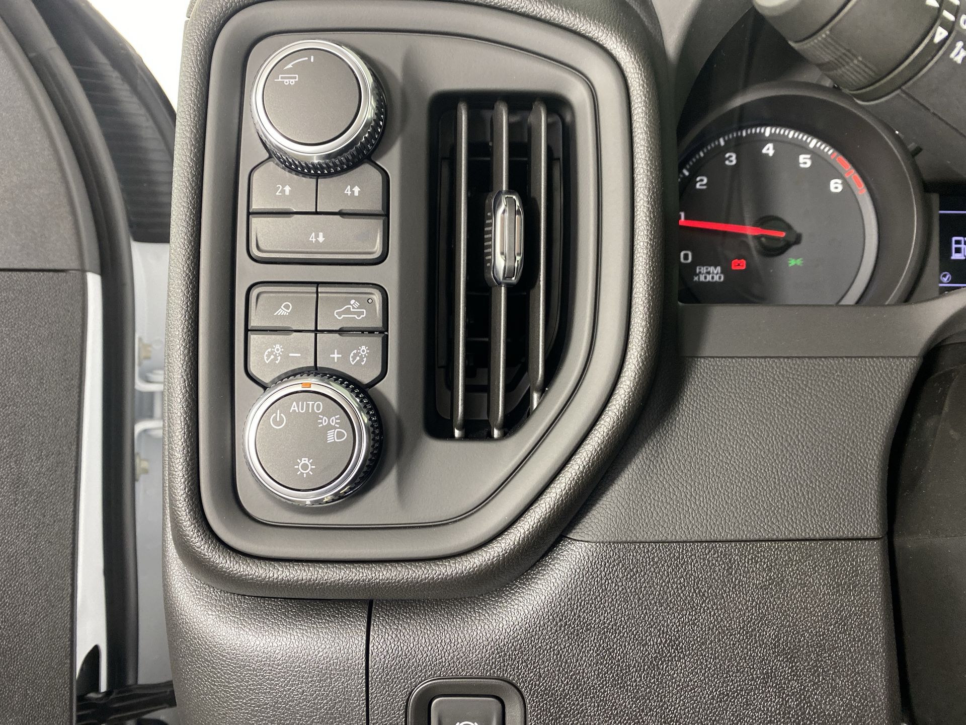 2025 GMC Sierra 2500 HD Pro