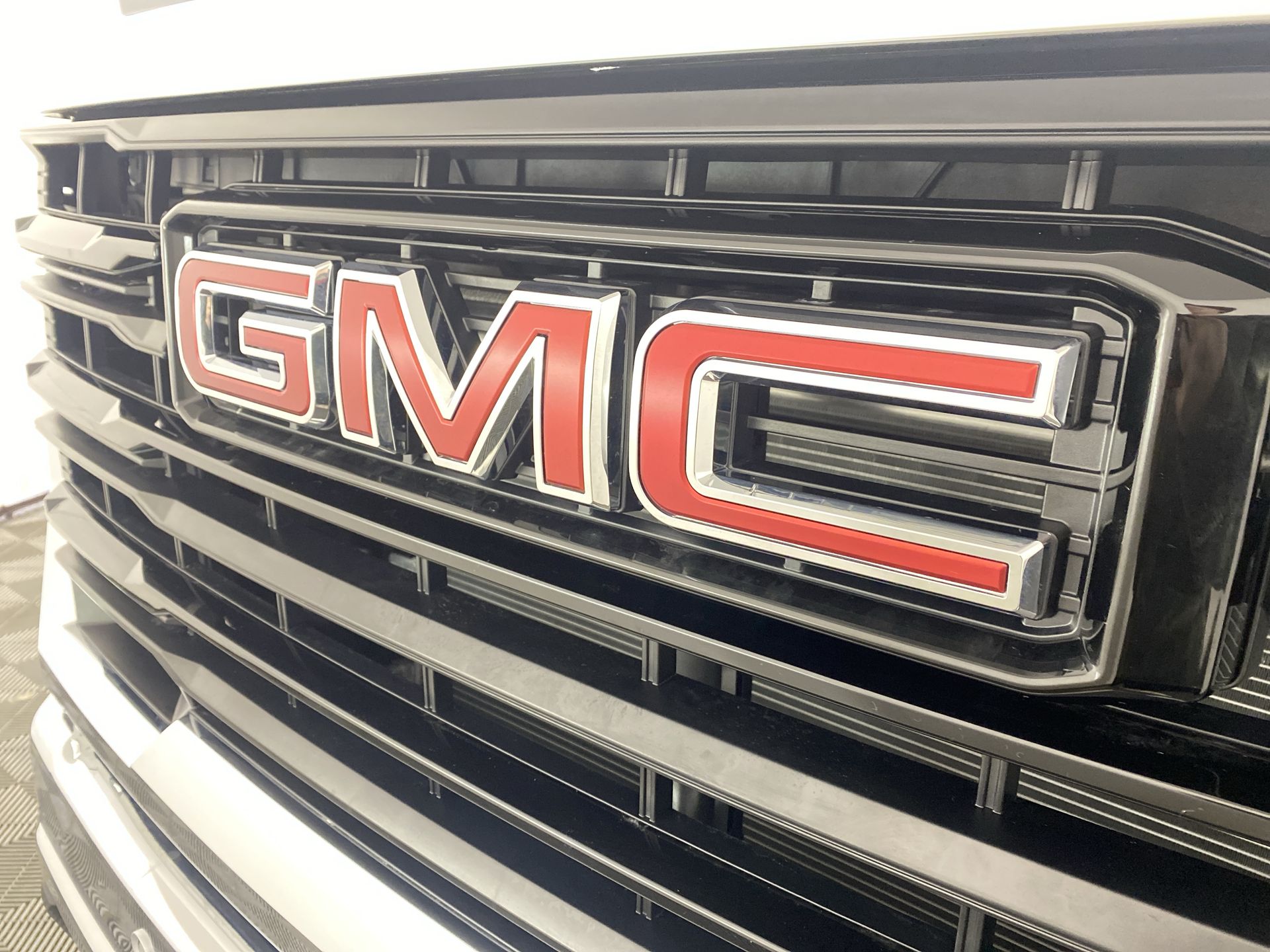 2025 GMC Sierra 2500 HD Pro