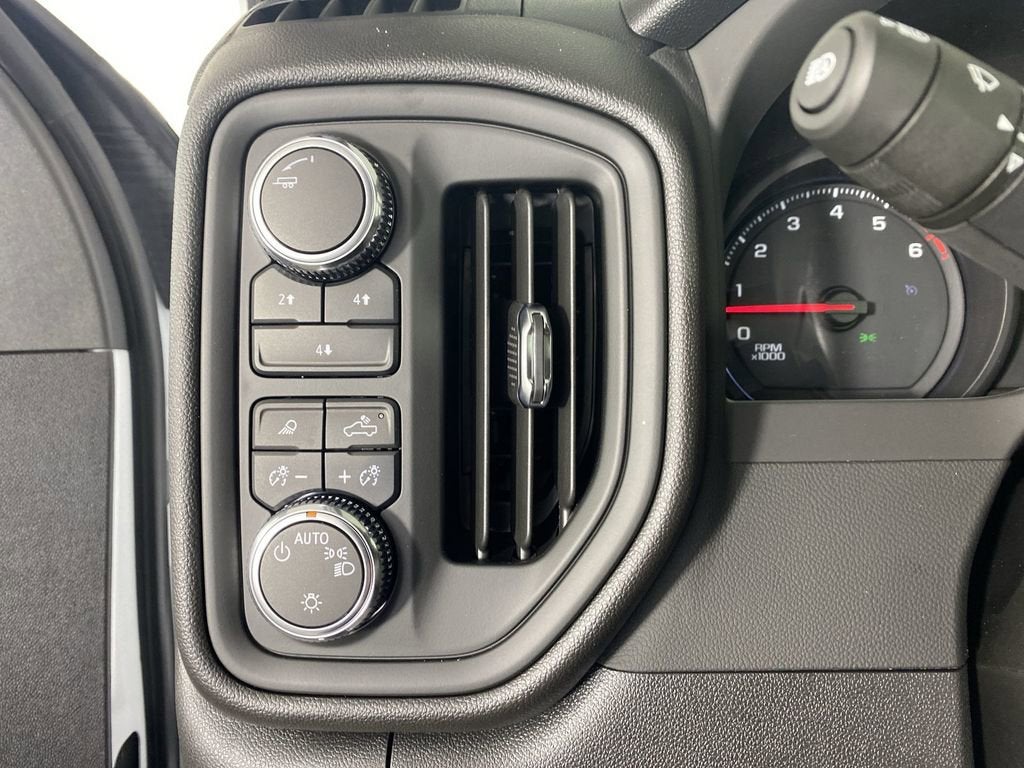 2025 GMC Sierra 2500 HD Pro