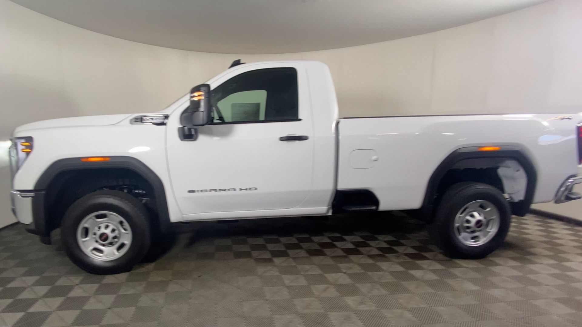 2025 GMC Sierra 2500 HD Pro