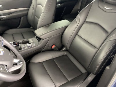 2025 Cadillac XT4 Premium Luxury