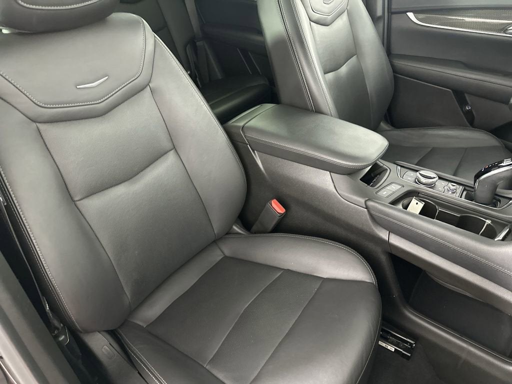 2022 Cadillac XT5 Sport