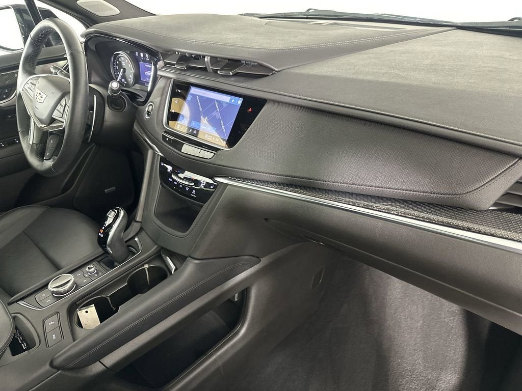 2022 Cadillac XT5 Sport