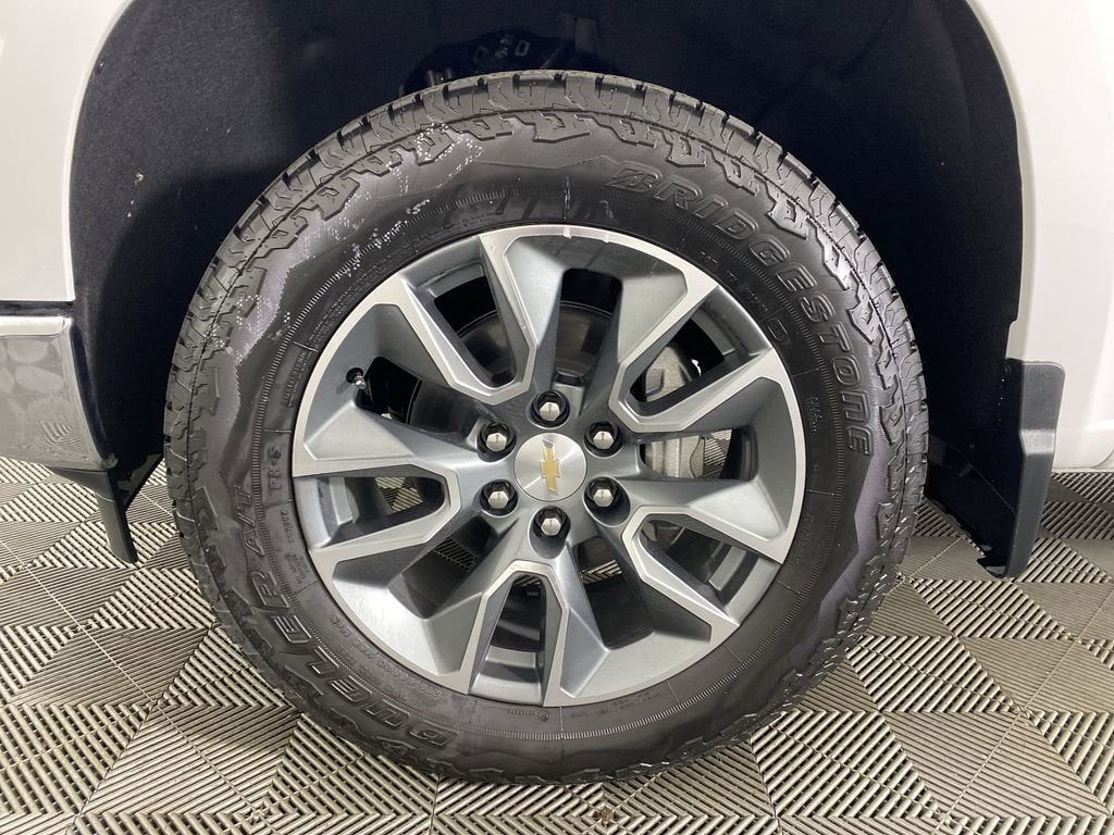 2025 Chevrolet Silverado 1500 LT (2FL)