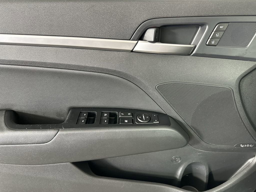 2020 Hyundai Elantra Limited