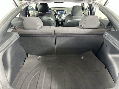 2017 Hyundai Veloster Base w/Black