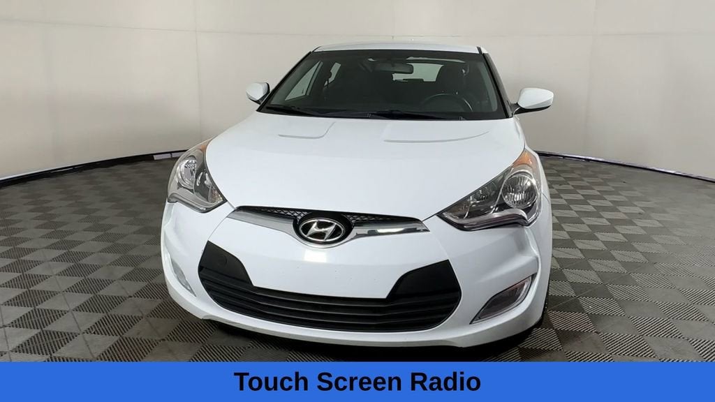 2017 Hyundai Veloster Base w/Black