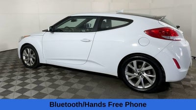 2017 Hyundai Veloster Base w/Black