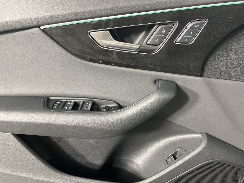 2019 Audi Q8 55 Premium