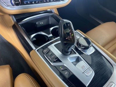 2019 BMW 740i xDrive