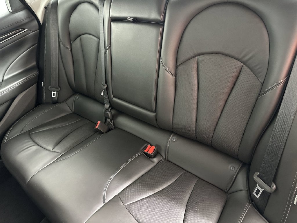2017 Buick LaCrosse Essence