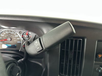 2025 Chevrolet Express Passenger 1LS