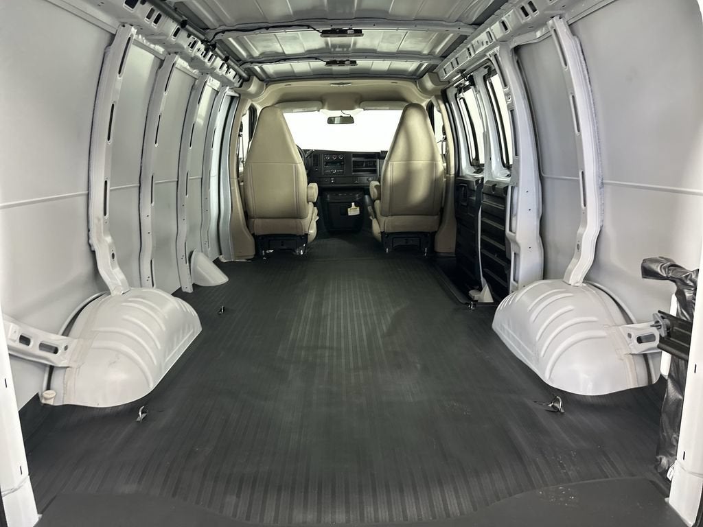 2026 Chevrolet Express Cargo Work Van - Photo 25