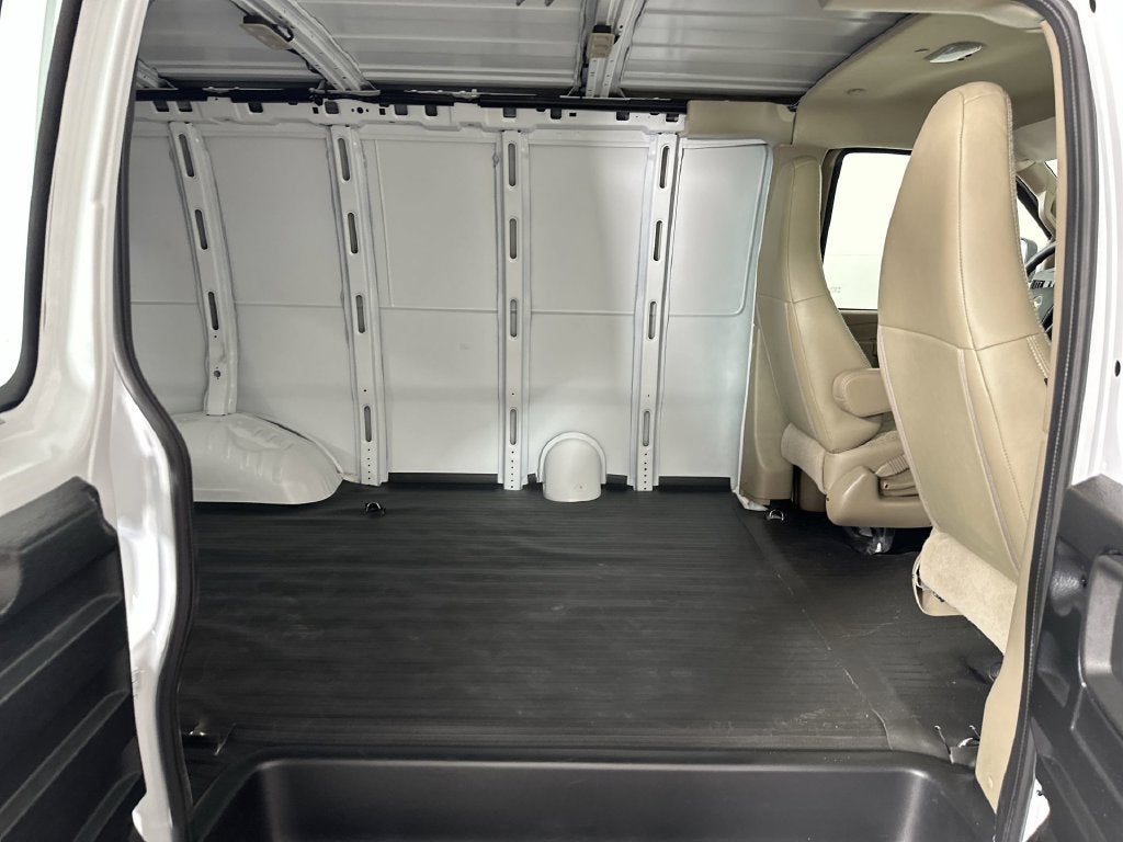 2026 Chevrolet Express Cargo Work Van - Photo 26