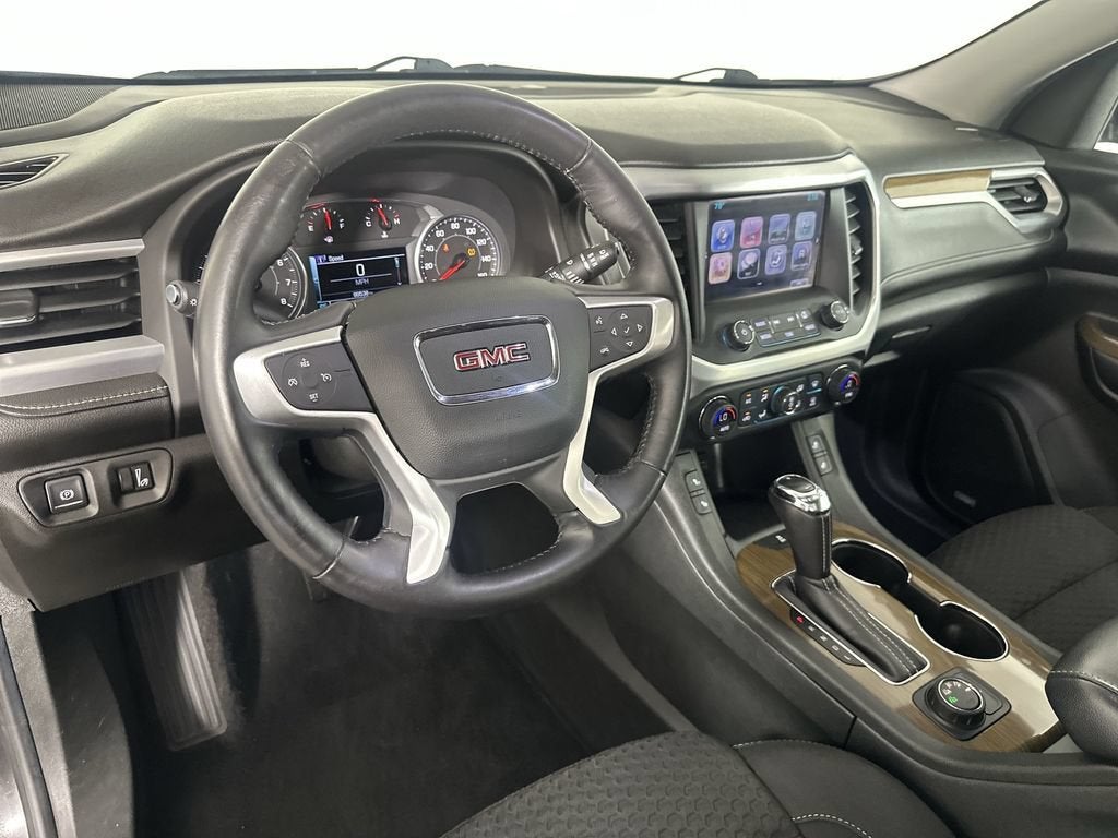 2017 GMC Acadia SLE