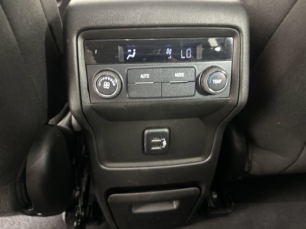 2017 GMC Acadia SLE