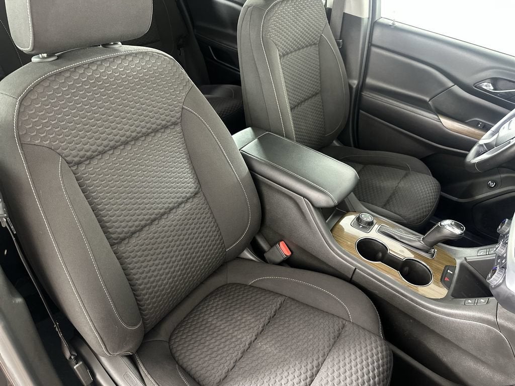 2017 GMC Acadia SLE