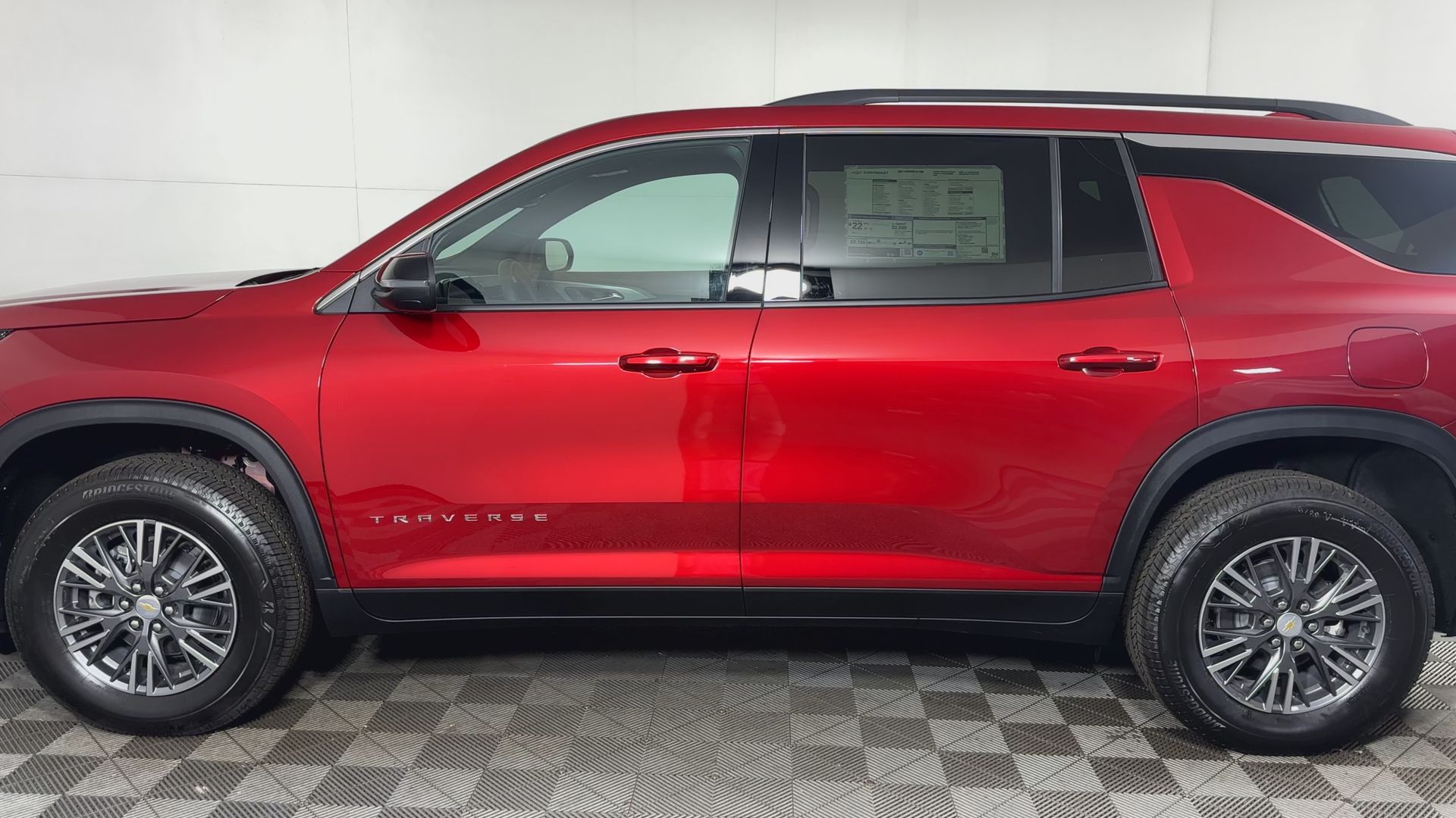 2027 Chevrolet Traverse LT