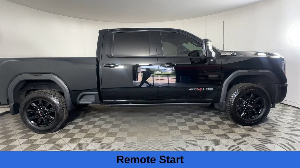 2025 GMC Sierra 2500 HD AT4