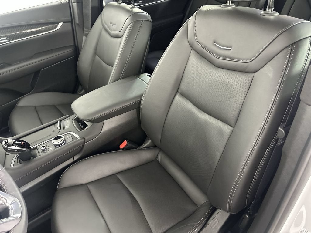 2025 Cadillac XT6 Sport