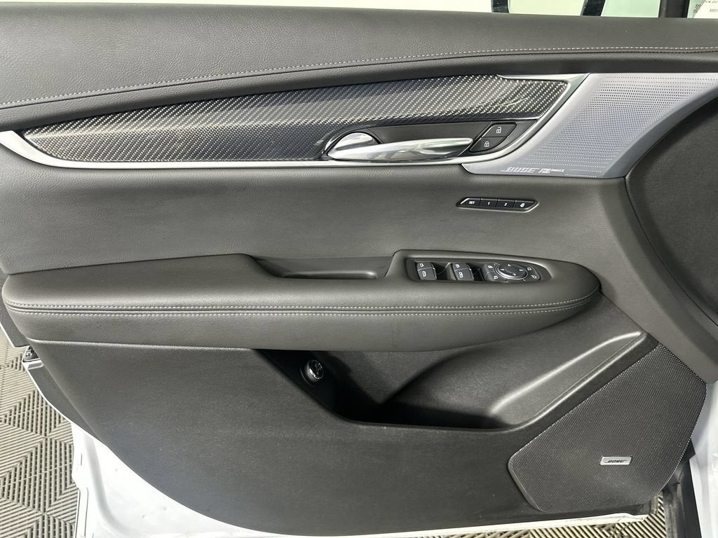 2025 Cadillac XT6 Sport