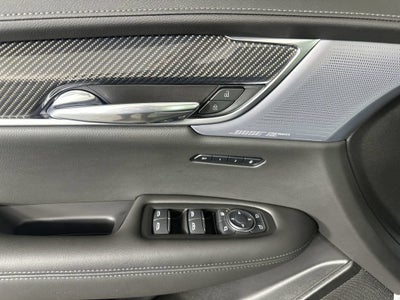 2025 Cadillac XT6 Sport