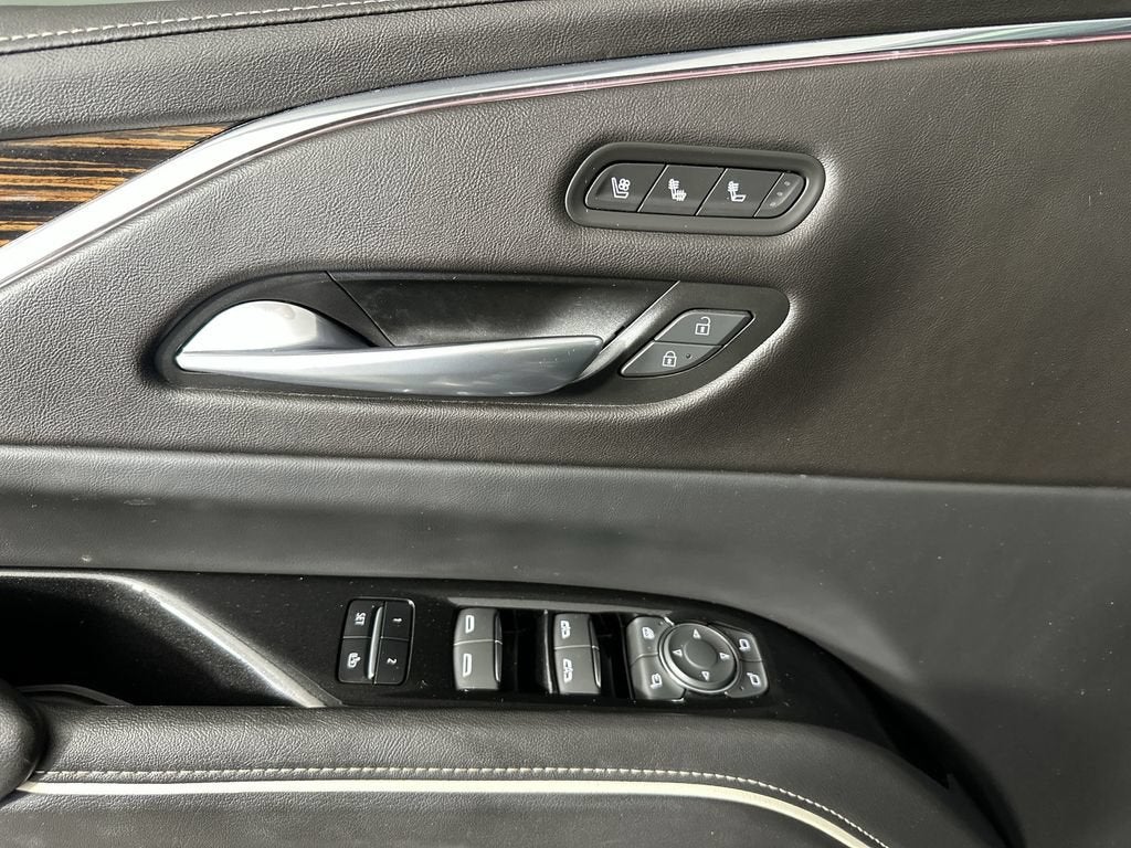 2023 Cadillac Escalade ESV Premium Luxury