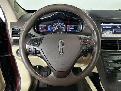 2017 Lincoln MKT Base