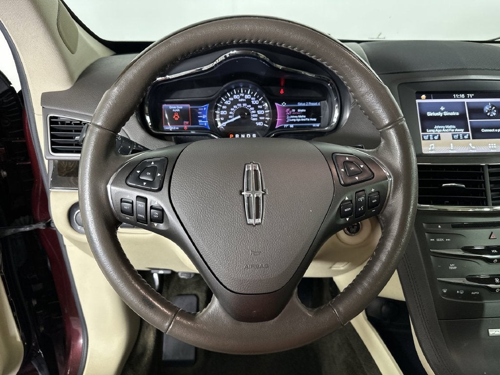 2017 Lincoln MKT Base