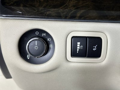 2017 Lincoln MKT Base