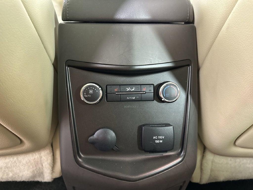 2017 Lincoln MKT Base