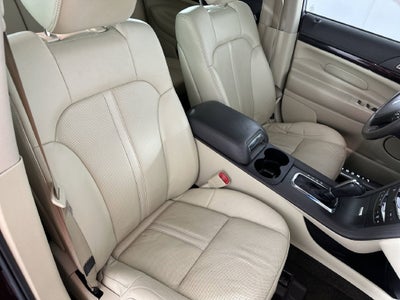2017 Lincoln MKT Base
