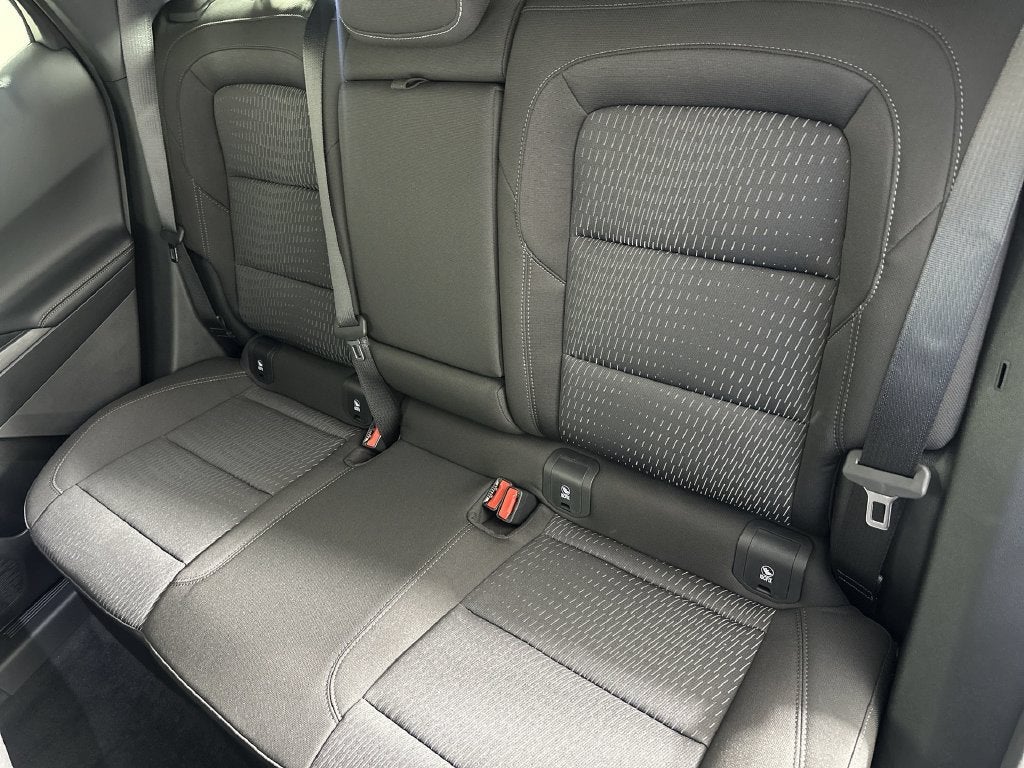 2027 Chevrolet Equinox LT - Photo 25