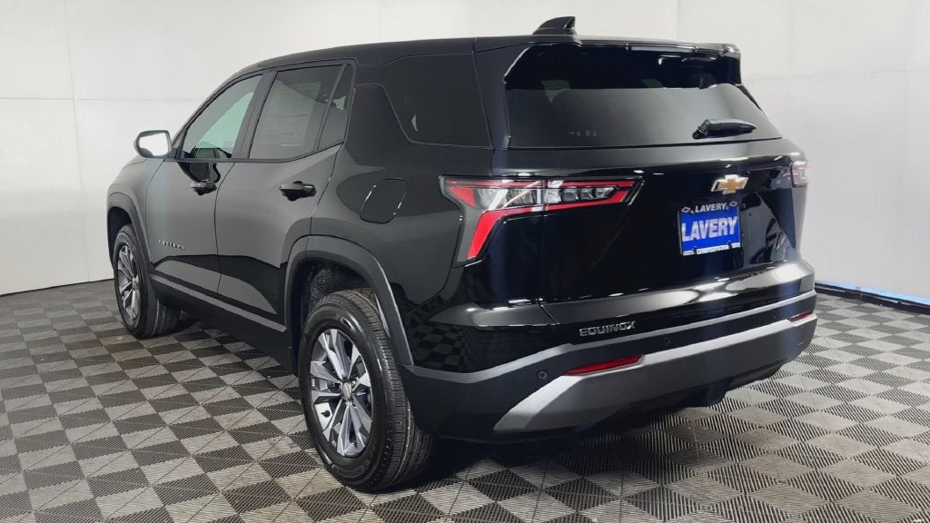 2027 Chevrolet Equinox LT - Photo 8