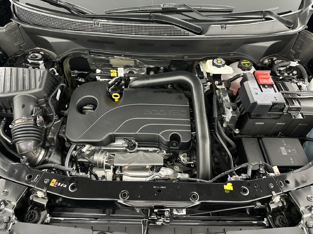 2027 Chevrolet Equinox LT - Photo 30