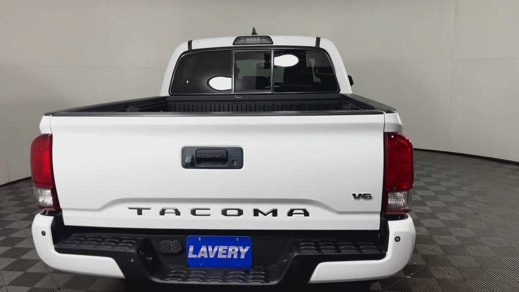 2016 Toyota Tacoma SR