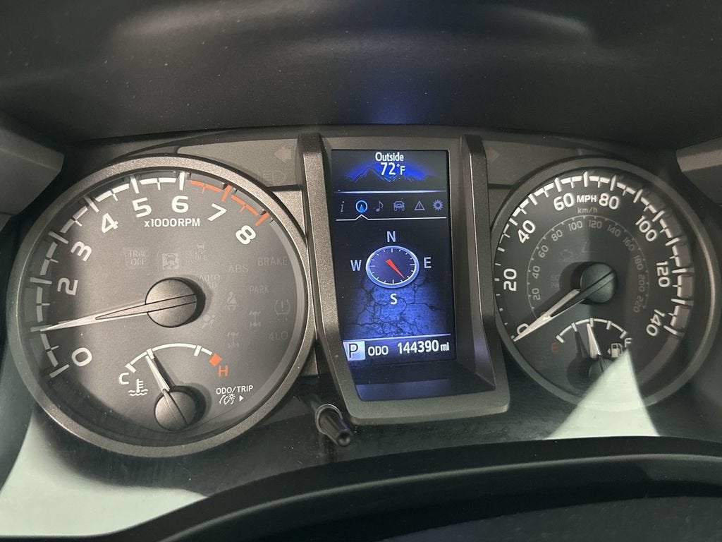 2016 Toyota Tacoma SR