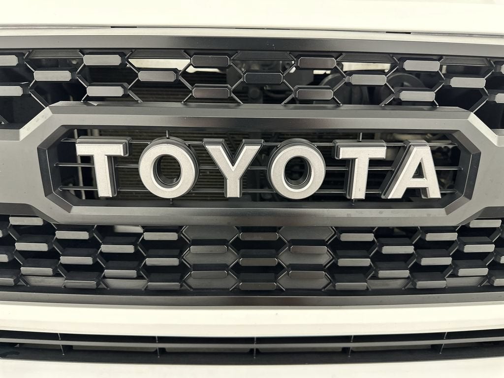 2016 Toyota Tacoma SR
