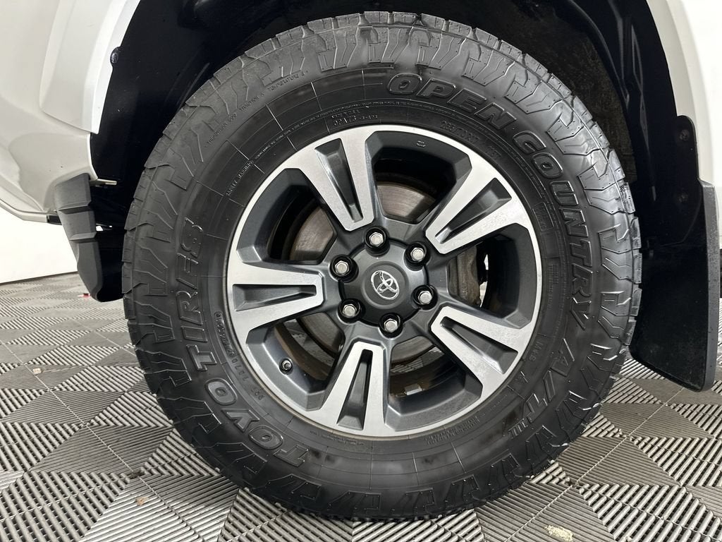 2016 Toyota Tacoma SR