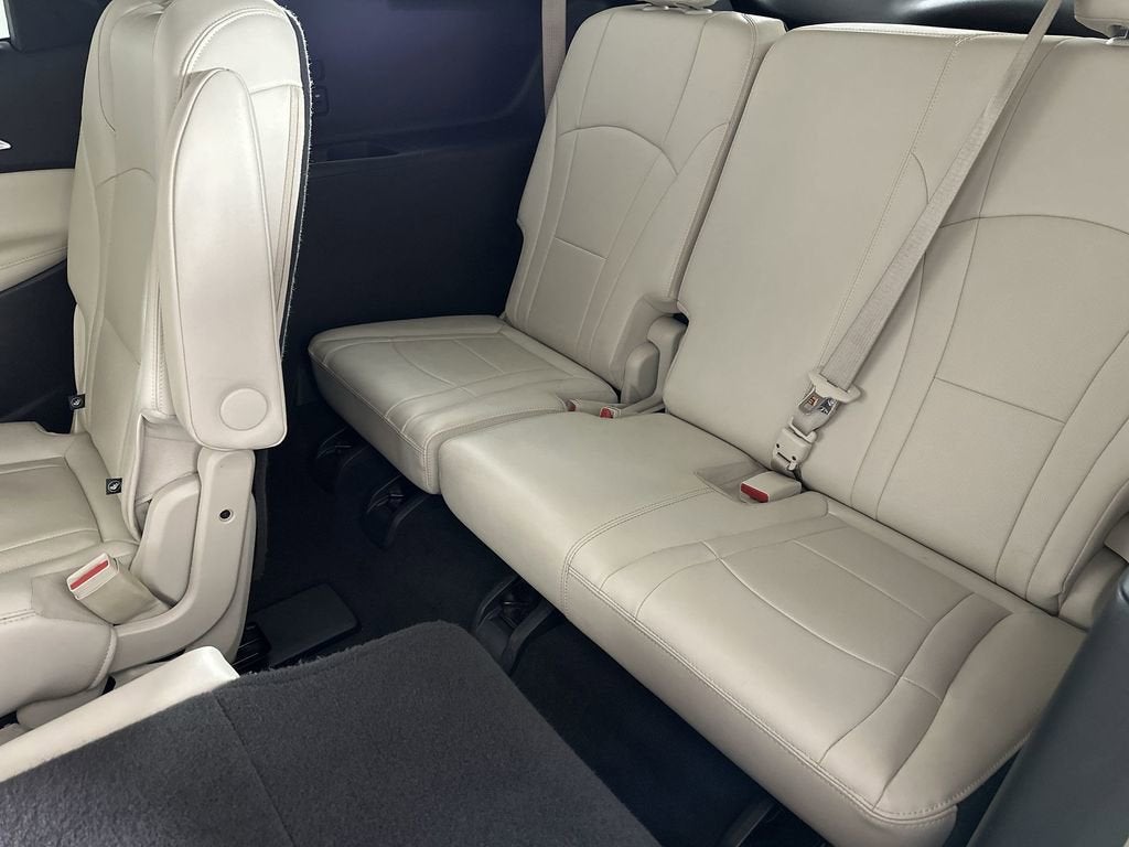 2022 Buick Enclave Essence